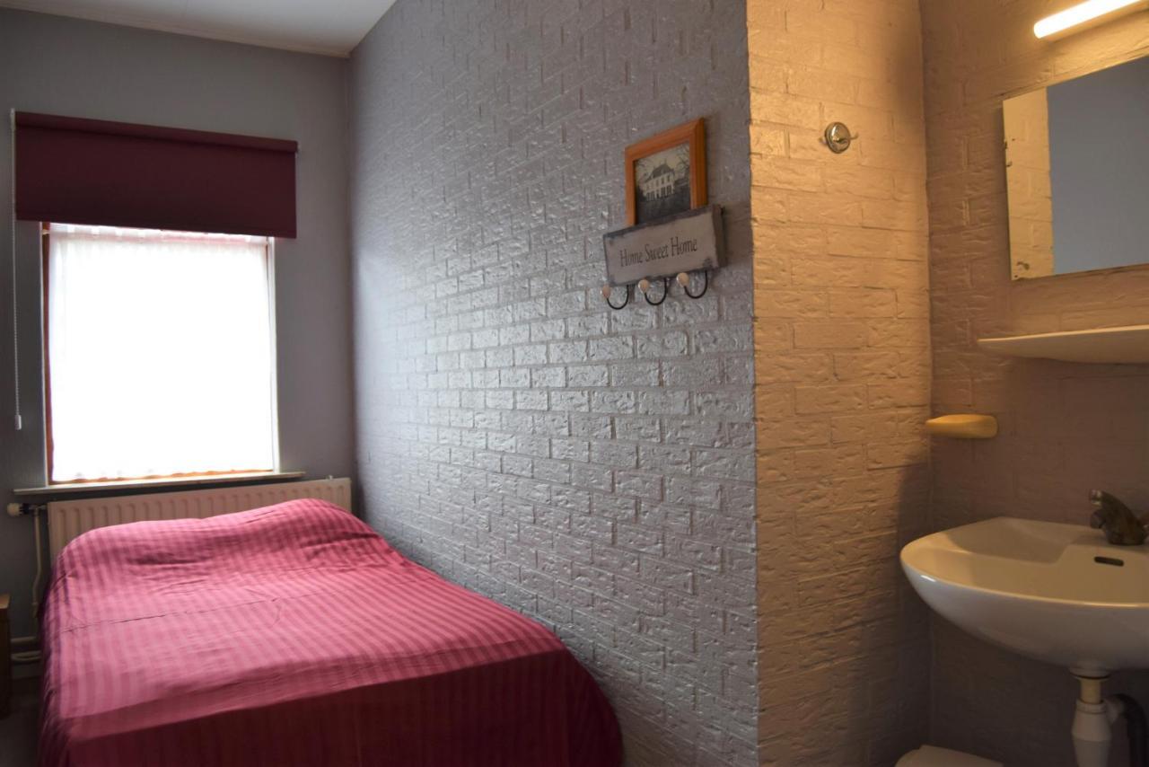 Eenpersoonskamer met Gedeelde Badkamer
